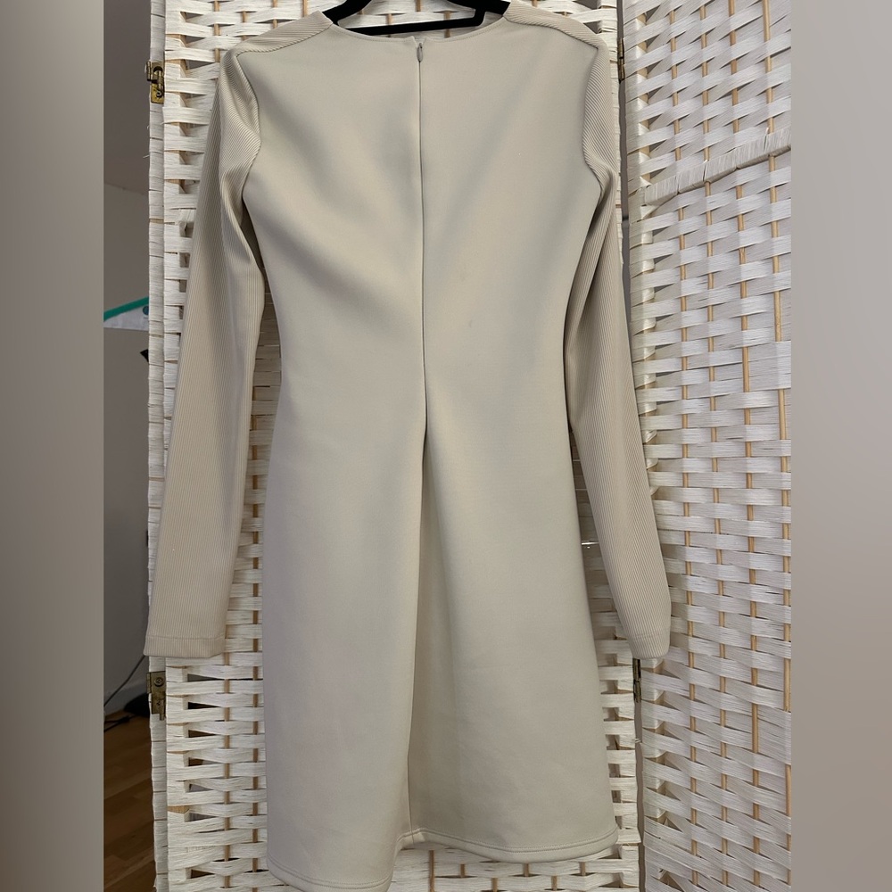 Off-White Elegant Beige long sleeve Dress - Picture 5 of 5